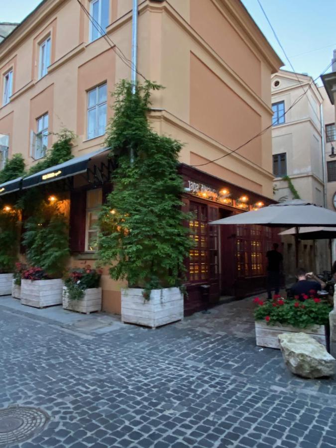 Центер Квартира На Вулиці Лесі Українки 19 Lviv Buitenkant foto